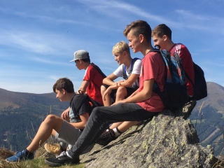 fad65a85-9fad-40b6-836c-b449bac3058c